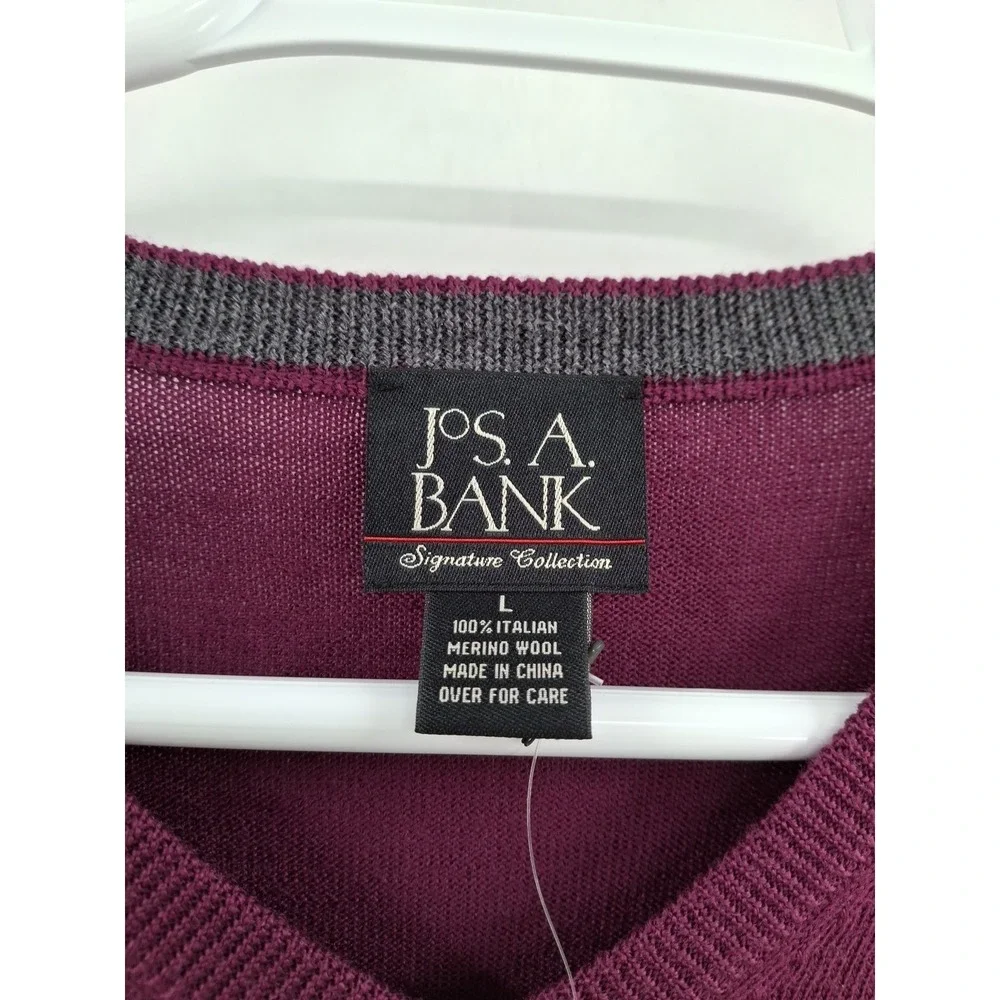 Jos A Bank Signature Collection‎ 100% Wool Mens Large Berry V Neck